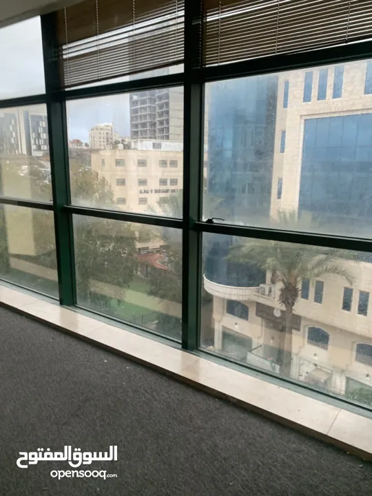 مكتب للايجار