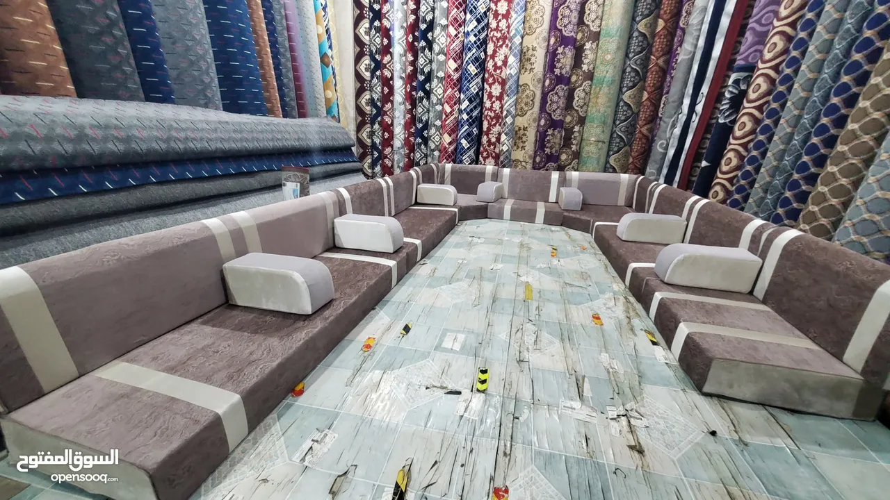 مجلس مستخدم نضيف بحاله ممتازه