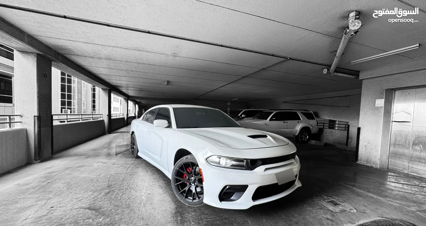 Dodge Charger دودج تشارجر 2017 RT v8 بحالة ممتازة hemi