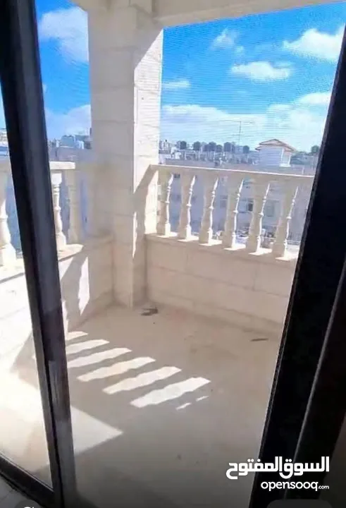 شقه مفروشه للايجار في البيره قرب شارع القدس والفندق السياحي