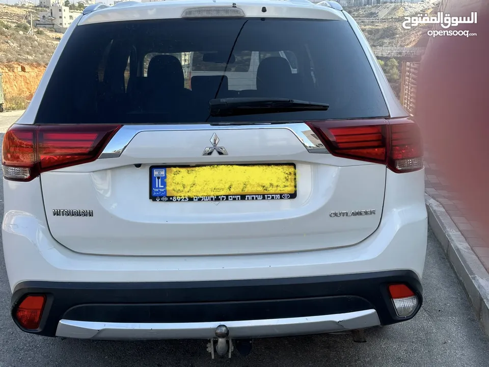 للبيع ميتسوبيشي أوت لاندر - 2017