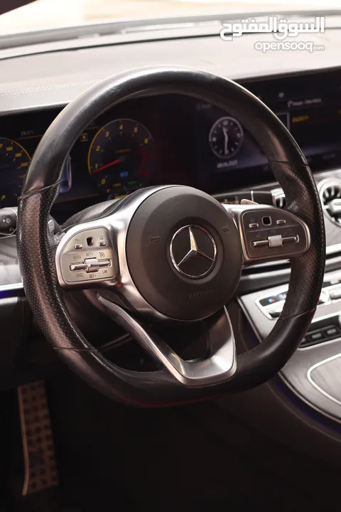 Mercedes E350 Coupe like brand new  بحالة الوكالة ممشى قليل