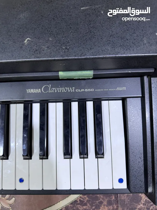 بيانو Yamaha clavinova