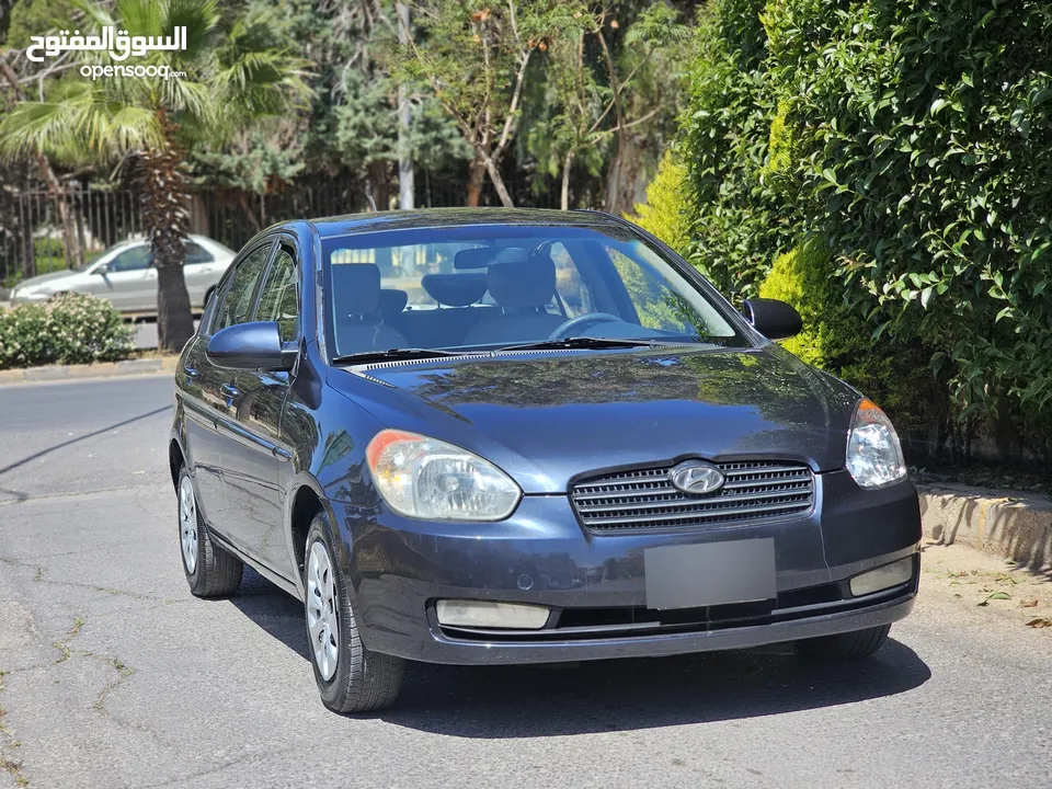 هيونداي اكسنت 2009 بحالة الشركة جير اوتوماتيك محرك 1600cc اصلي