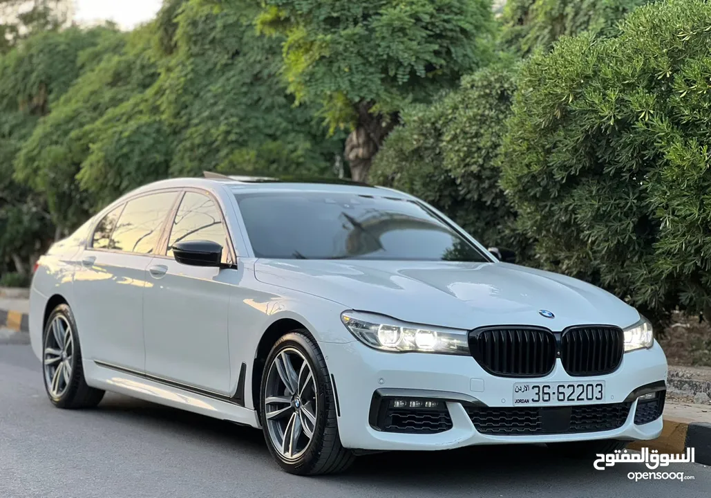 2018 BMW 740 eDrive بحالة الوكالة للبيع كاش او اقساط من المالك مباشرة بدون وساطة بنوك دفعة اولى
