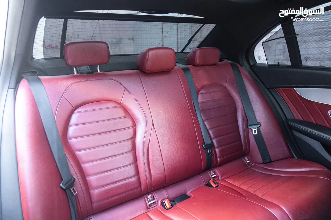 Mercedes C200 Amg kit 2015 مميزة جدا،  وارد و بحالة الوكالة