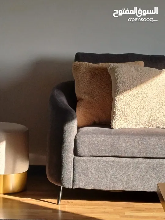 امواج شقه مطله على البحر للبيع