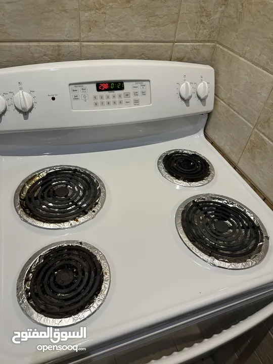 Electric stove and oven