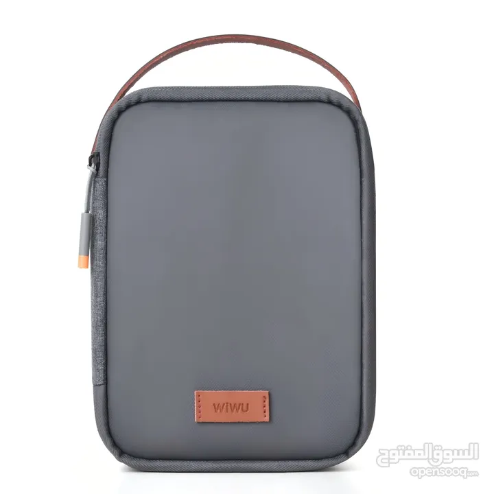 WiWU Minimal Tech Pouch – تنظيم بسيط وذكي لكل أدواتك التقنية!
