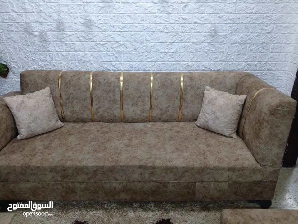طقم كنب للبيع مستعمل خفيف