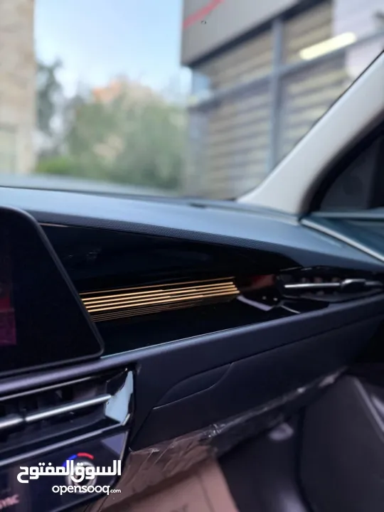 كيا نيرو هايبرد مع فتحة سقف Kia_Niro_Hybrid