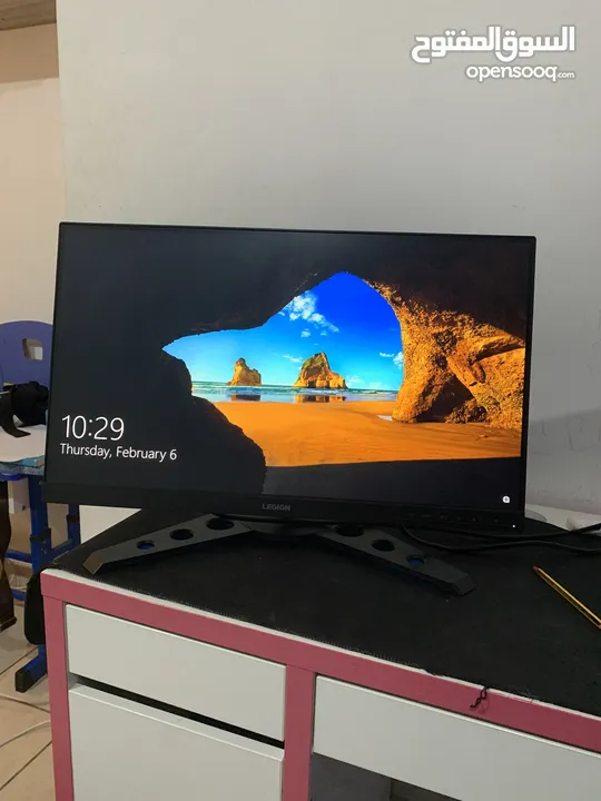 كمبوتر العاب و مونيتور 240Hz