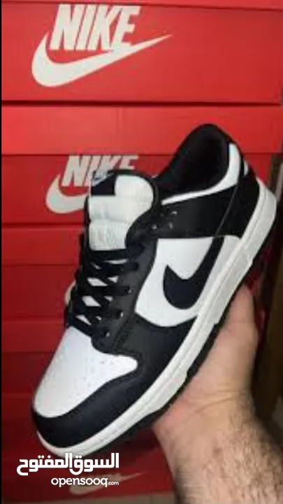 حذاء نايكي اسود بابيض جديد
