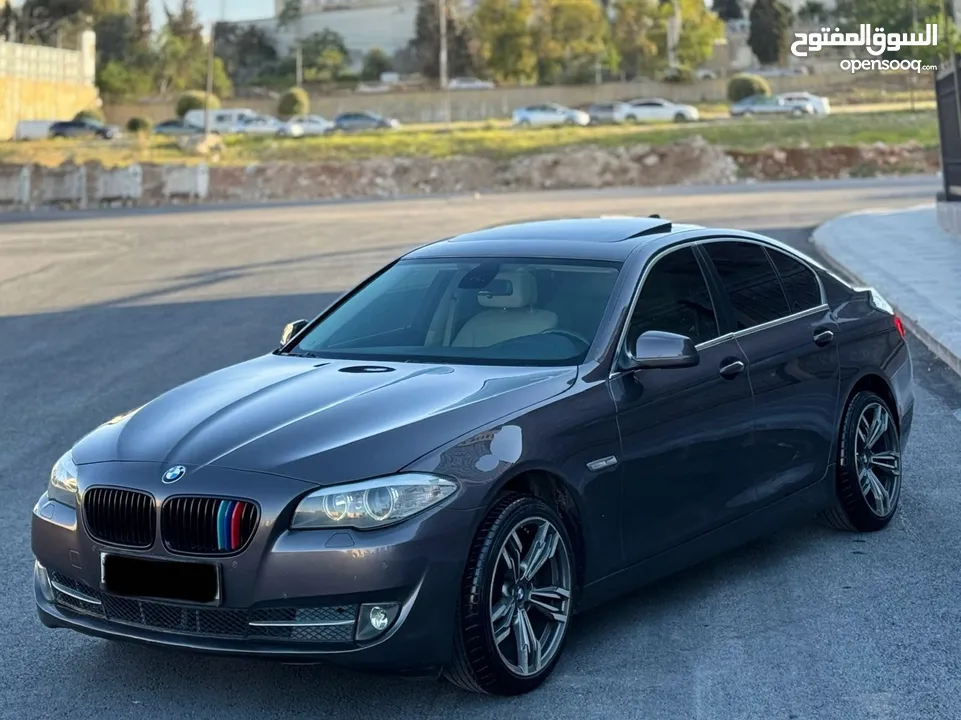 ‏‎سيارة BMW520i F10 لون نحاسي ميتالك فل الفل 2013 وارد الشركه تب نظافه