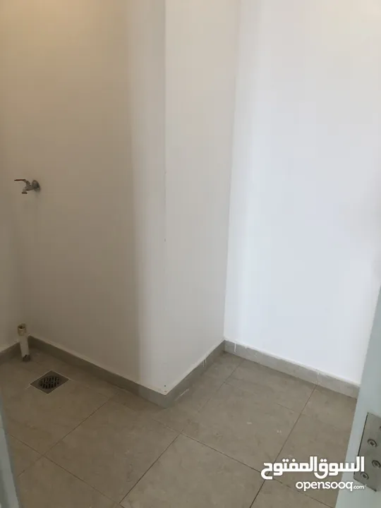 3 Bedrooms Hall Flat for rent in Gallery Muscat  - شقة للإيجار 3 غرف وصالة جاليري مسقط