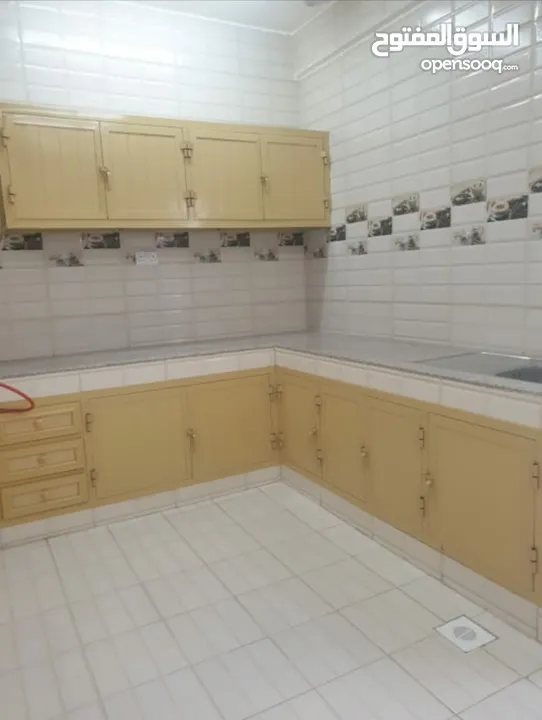 Apartment for rent ne للإيجار شقة في نزوى