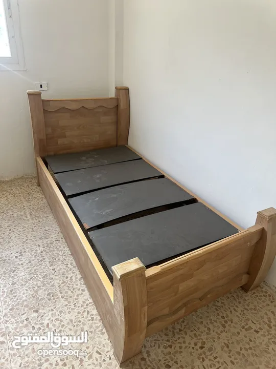 ‎للبيع أثاث غرفة نوم بحالة جيدة جدًا: