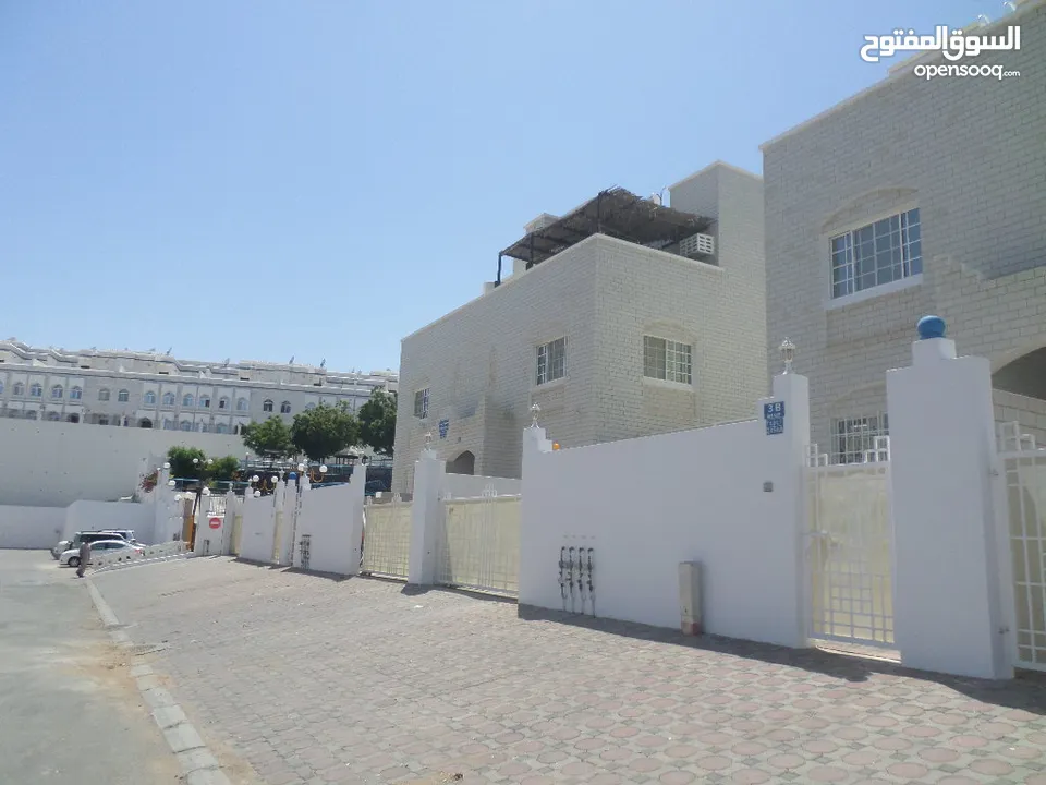 4 BR Elegant Twin Villa in Rabyat Al Qurum for Rent