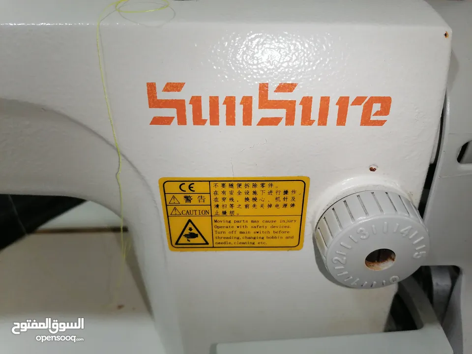 للبيع ماكينة خياطة صناعية SunSure SS-8900 بحالة الوكاله ممتازة لا تحتاج لاي صيانه