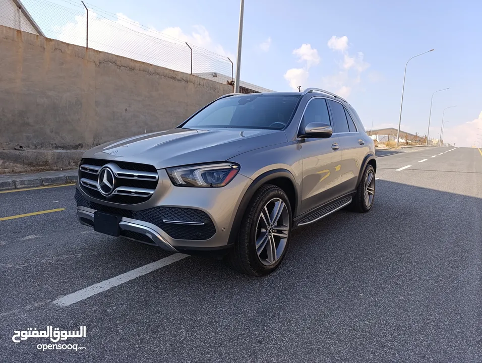 MERCEDES BENZ GLE 4 MATIC CLEAN TITLE