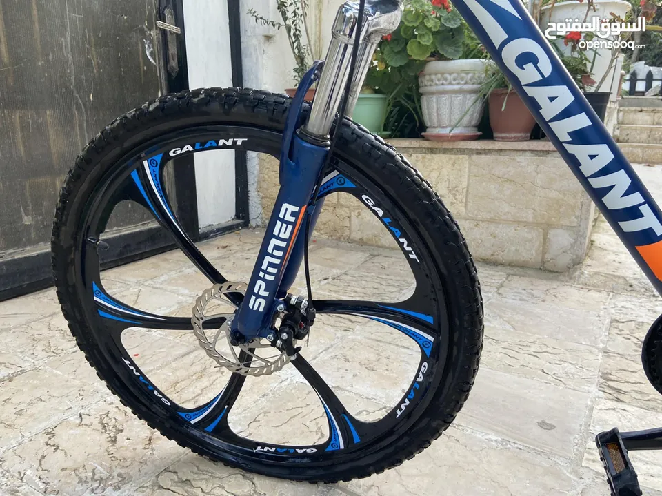 بسكليت Shimano بحالة الوكالة )للبيع)