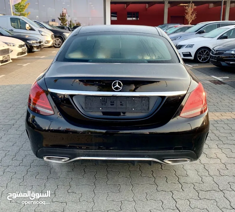 مرسيدس C200 AMG اسود بانوراما كت 2019 وارد المانيا مميزة