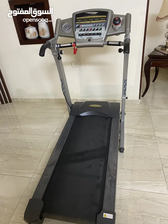 جهاز ركض رياضي Pioneer Premium بحالة ممتازة