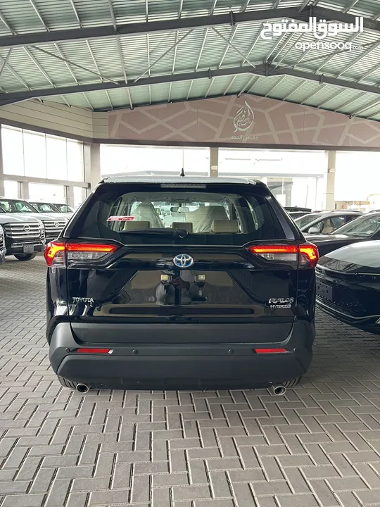 TOYOTA RAV4 L.E ( معرض الحضر )