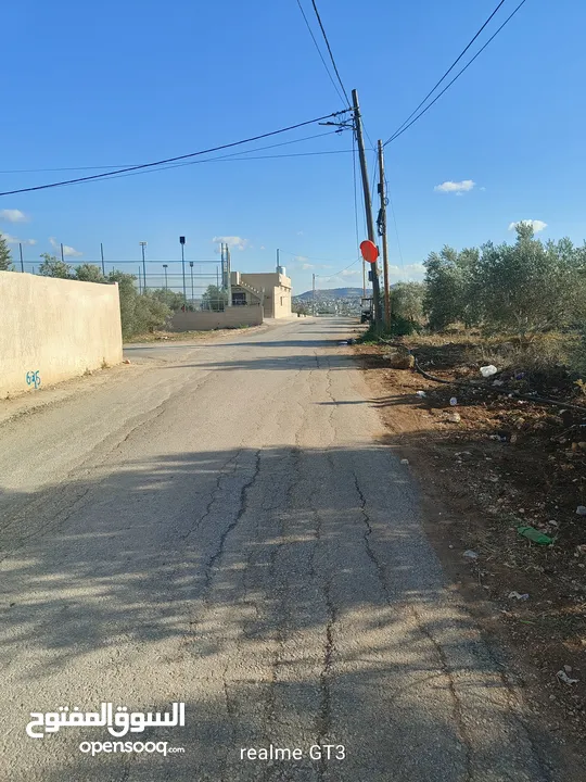 ارض للبيع في زبوبا طريق المطلة