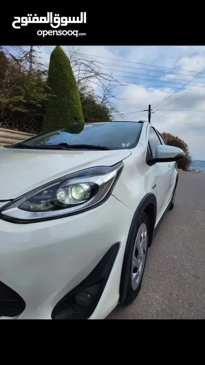 تويوتا بريوس سي 2018  للبيع    TOYOTA   PRIUS C 2018 for Sale   موديل 2018   ترخيص جديد لغاية 2/2026