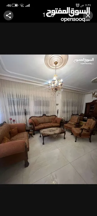 طقم كنب  خشب زان مكون من 7مقاعد  نظيف جدا بسعر مناسب