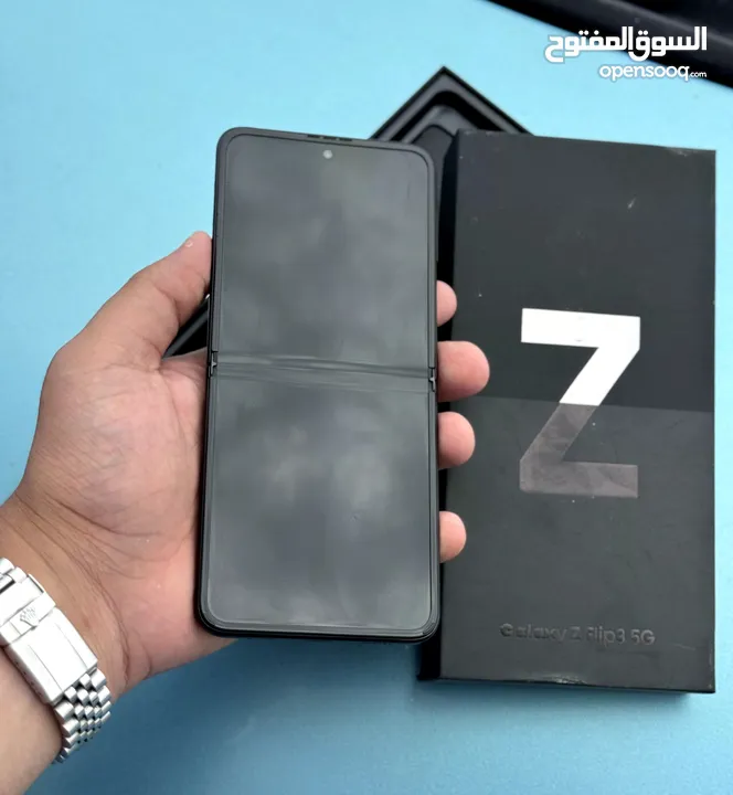 عرض خااص : Samsung Z flip 3 128gnb جهاز نظيف جدا بدون إي مشاكل مع ملحقاته و ضمان من المحل بأقل سعر