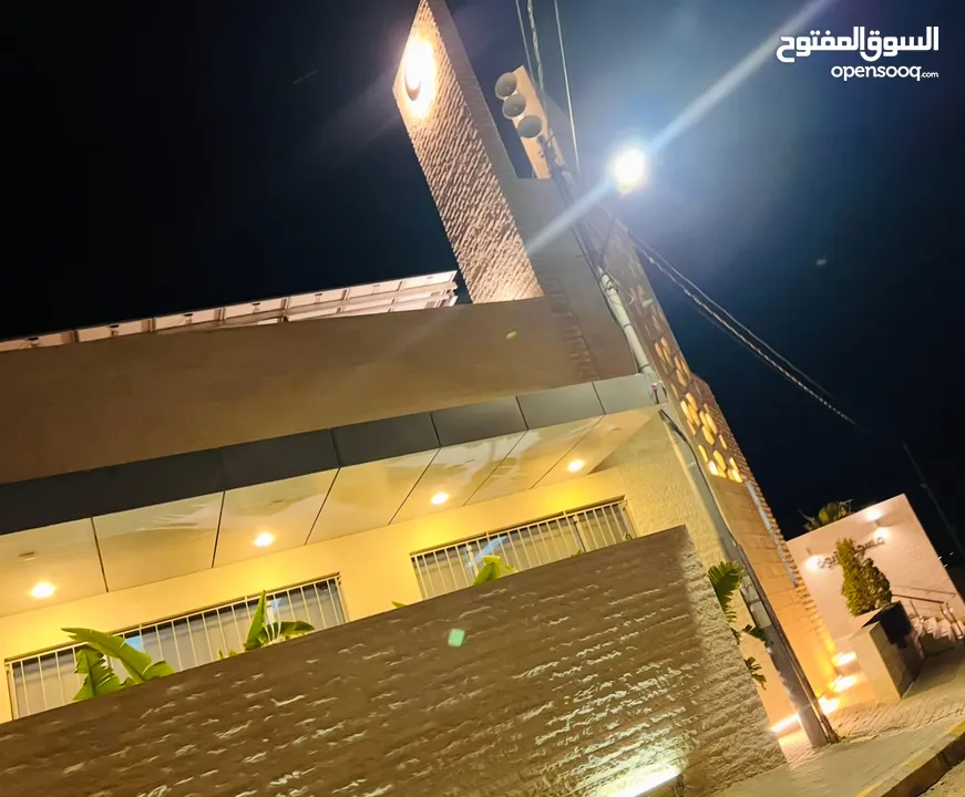 شقه‎ فارغه للبيع او للايجار سنوي في مرج الحمام شارع الامير محمد بجانب مسجد الربوه