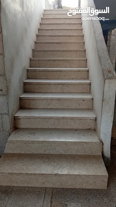 بيت مستقل طابقين