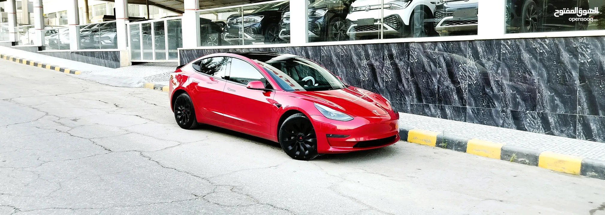 تيسلا 2023 model 3 فحص كامل 4 جــــيــــد ممسى قليل 18 الف لون مميز بحالة الوكالة بسعر لقطة ومحروووق