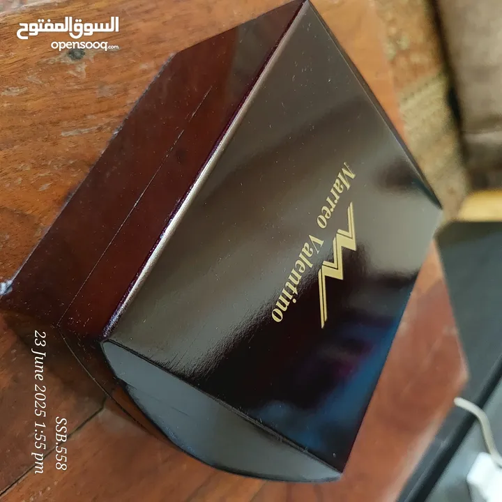 ساعة يد نسائي نوع marreo Valentino جديدة  كاملة مع العلبة