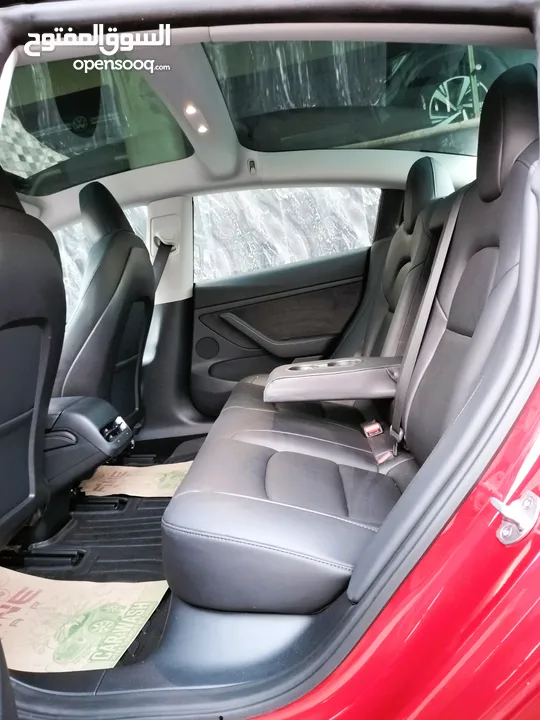 تيسلا 2023 model 3 فحص كامل 4 جــيــد ممشى قليل 18 الف بحالة الوكالة لون مميز بسعر لقطة ومحروووق