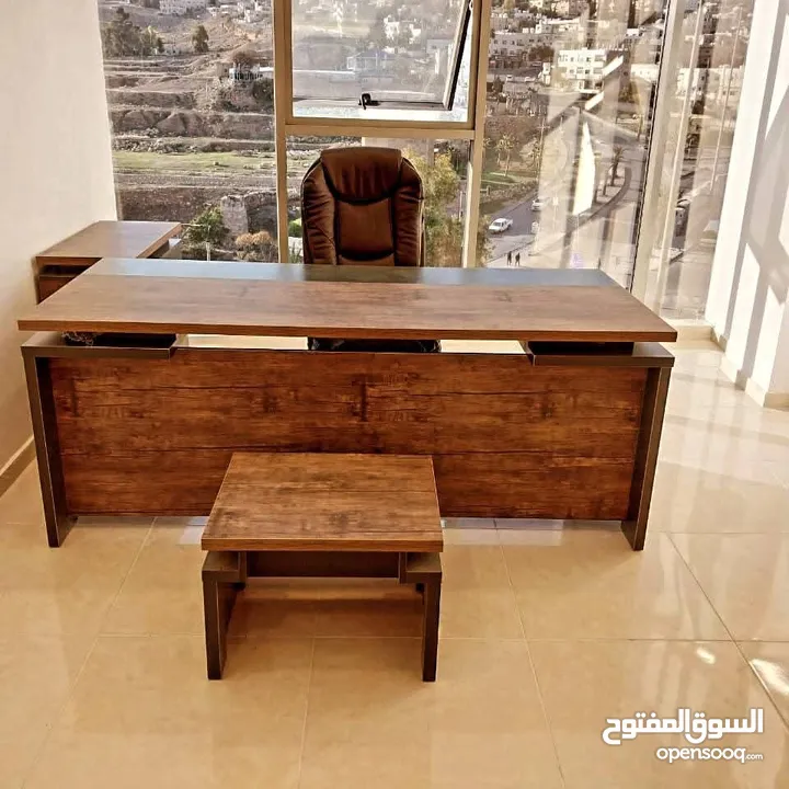 مكتب اداري 160*80 مع جانبية وطاولة وسط تفصيل خشب مستورد بسعر المنصع واعلى جودة وأقل الاسعار