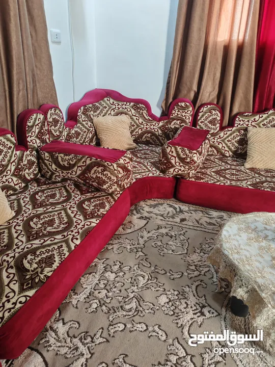 جلسة عربية للبيع بحالة ممتازة