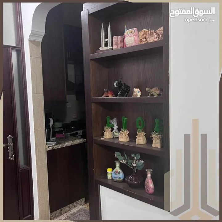 شقة طابق ثاني للبيع في ابو نصير قرب دوار الجامعة التطبيقية مساحة 130م