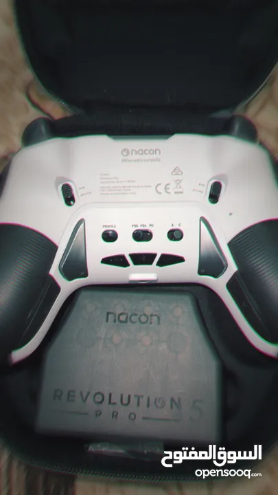Nacon Revolution Pro 5