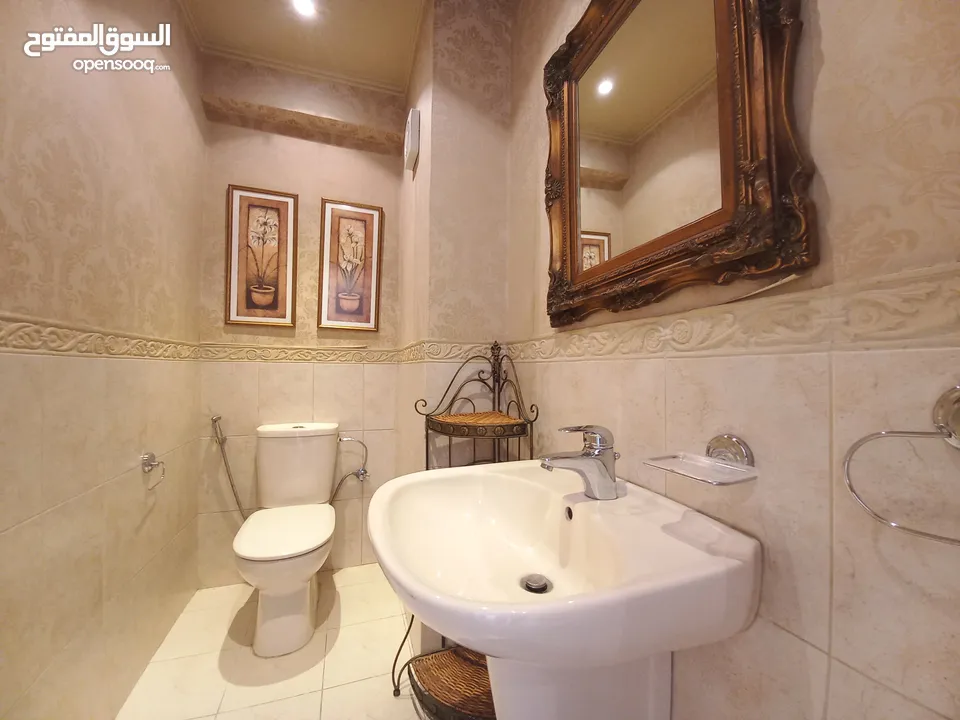 شقة شبه مفروشة للإيجار في عبدون  ( Property 32904 ) سنوي فقط