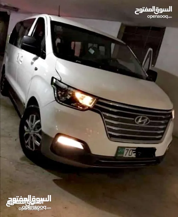 تأجير باصات حديثة 9 و12 مقعد Vip اوتوماتيك بدون تأمين نقدي باص للأيجار
