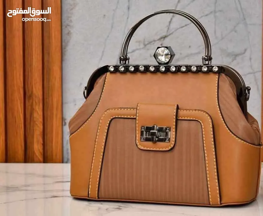 شنط وارد تركي وصيني جديد استيراد مصر محافظ رجالي واحزمه بسعر مغري متوفر جمله للكميات
