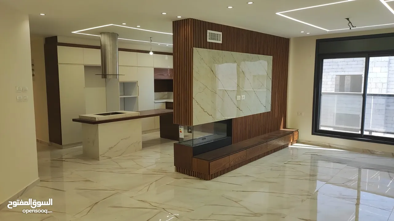 شقة جاهزة للسكن بالريحان مع مطبخ وديكورات وبناء حديث