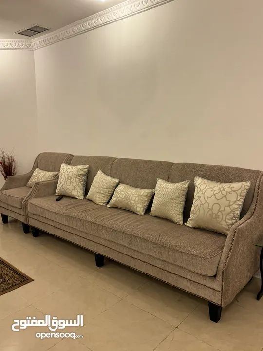 NEW SOFA SET 6 to 7 seater , 2 big and 2 singles