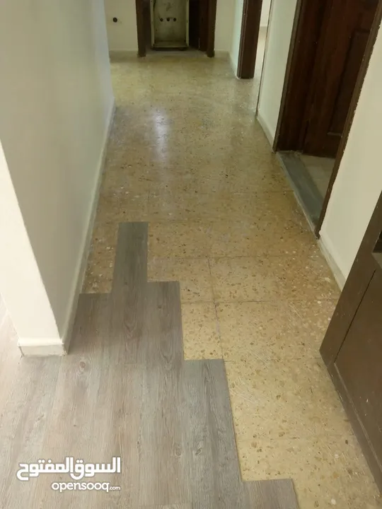 بلاط ارضيات باركيه p.v.c سماكه 2مم وكفاله من التقشير