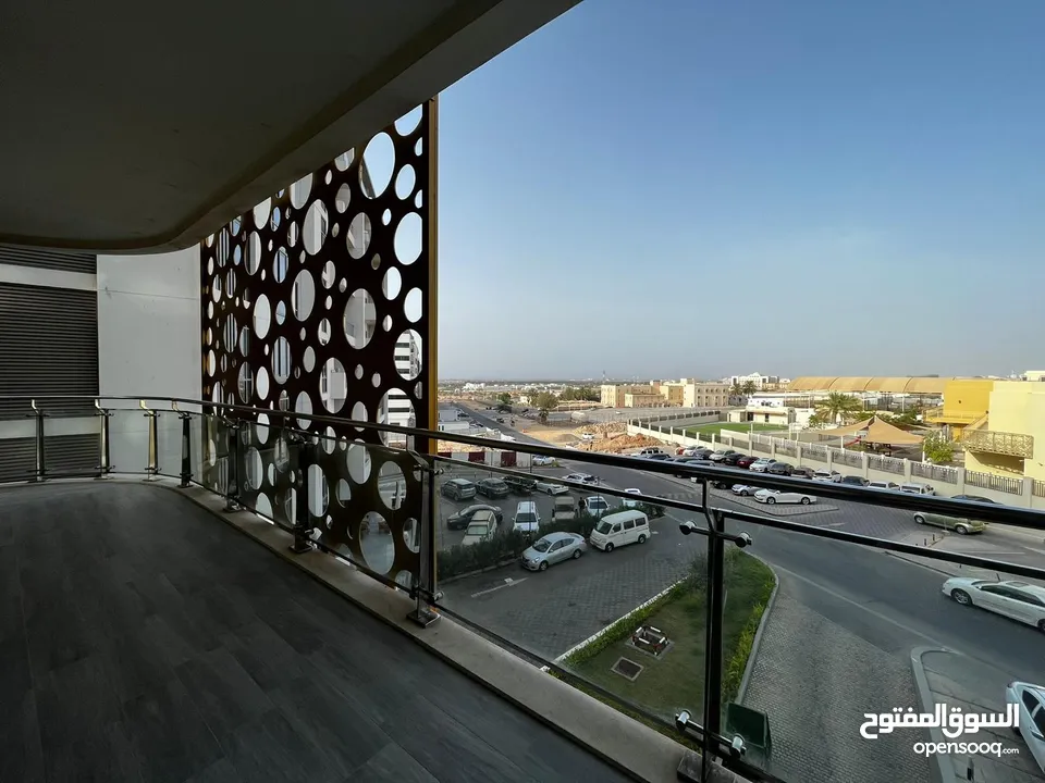 2 BR Luxury Apartment in Muscat Hills – Boulevard Ref 525