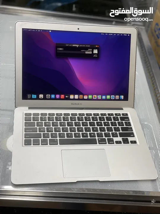 MACBOOK AIR 2017 بحالة ممتاز بسعر 210دينار