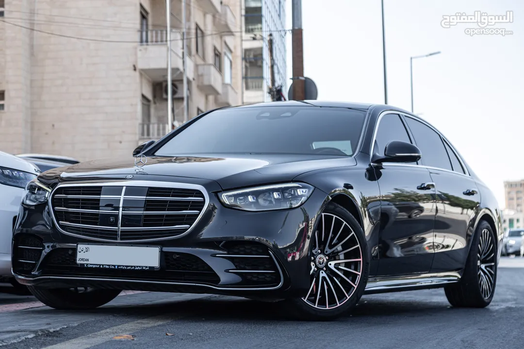 Mercedes S450 2022 Amg kit Mild hybrid 4matic    السيارة وارد الشركة و قطعت مسافة 64,000 كيلو